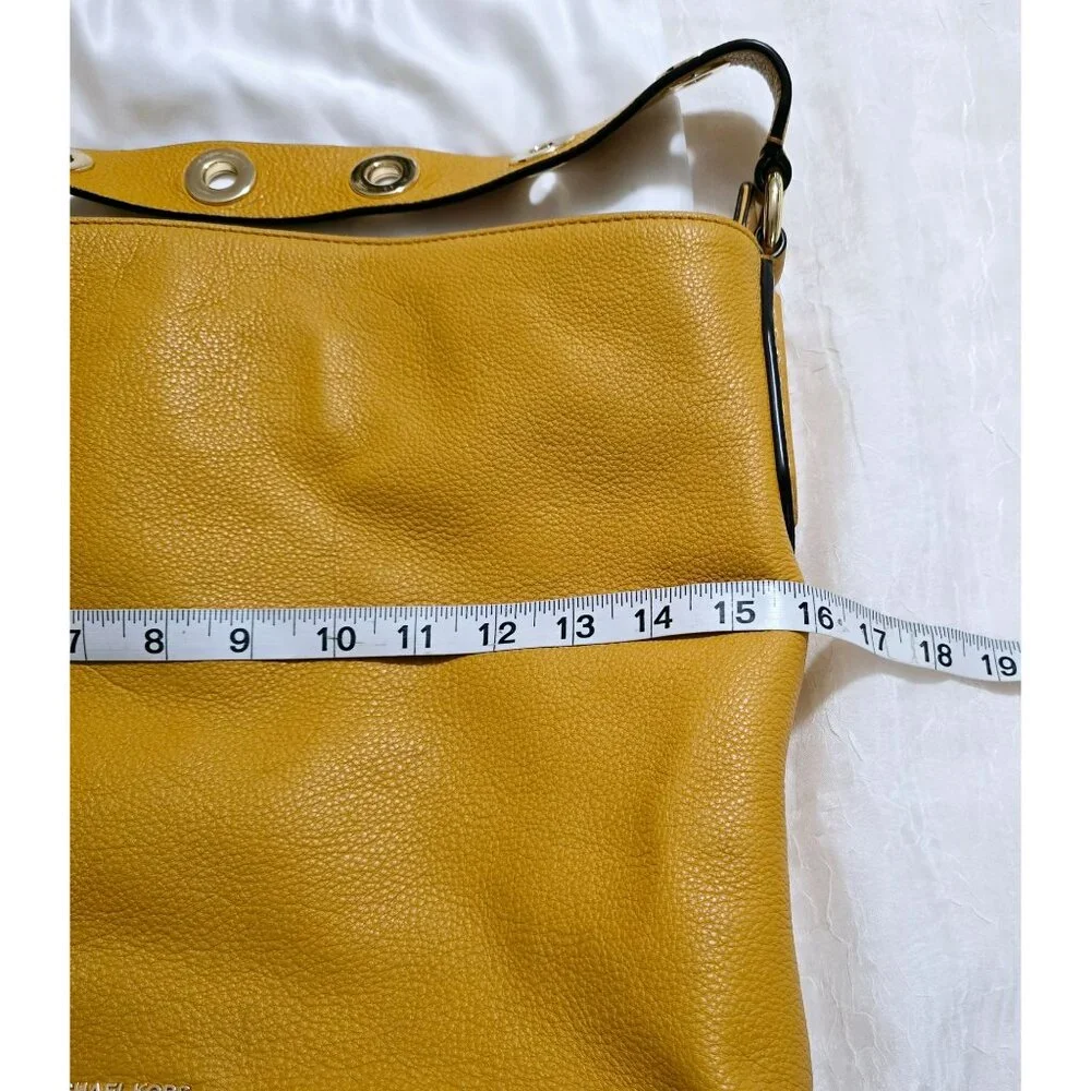 Michael Kors Brooklyn Large Leather Shoulder Handbag Purse Yellow